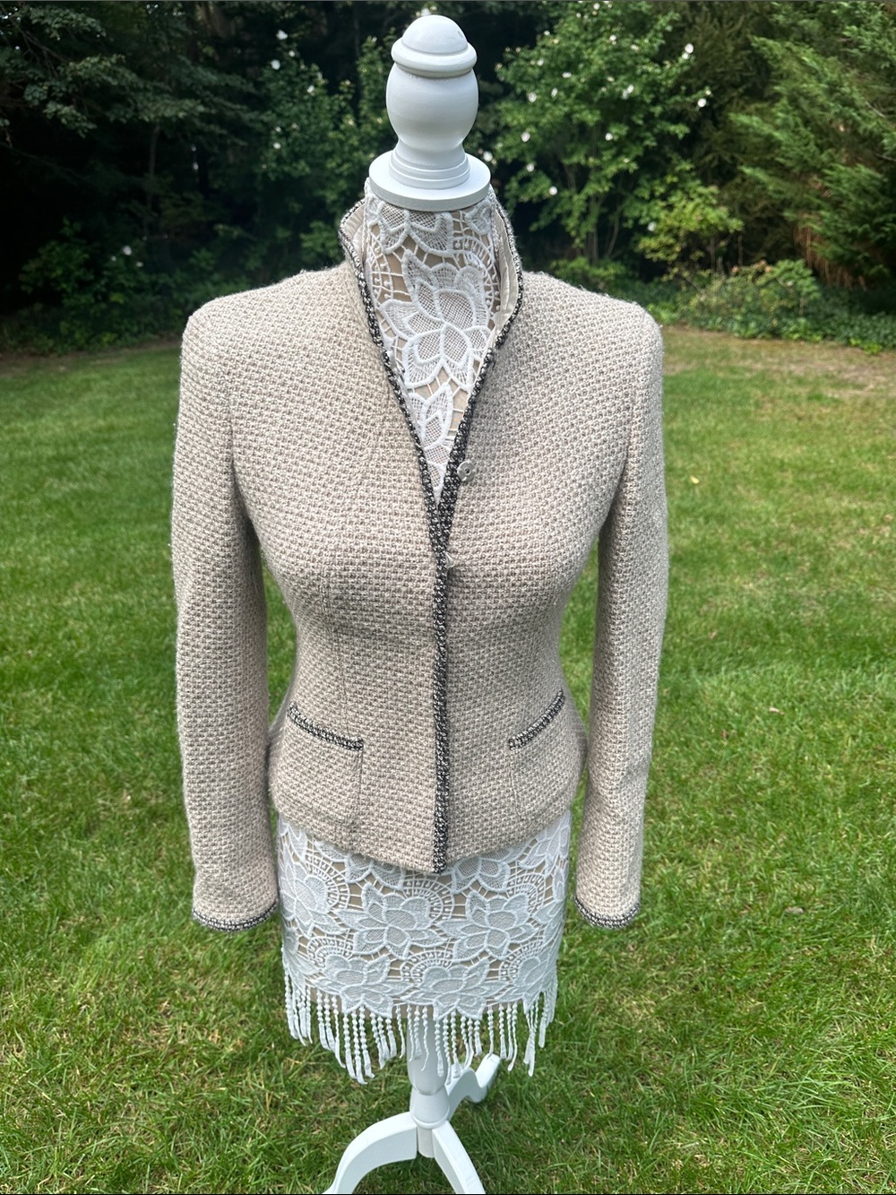 Elie Tahari Beige Textured Open-Front Knit Blazer